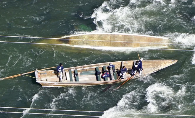 船頭が舵を空振りし落水、操舵不能で転覆し２人死亡…保津川下り転覆事故で運輸安全委が調査報告書